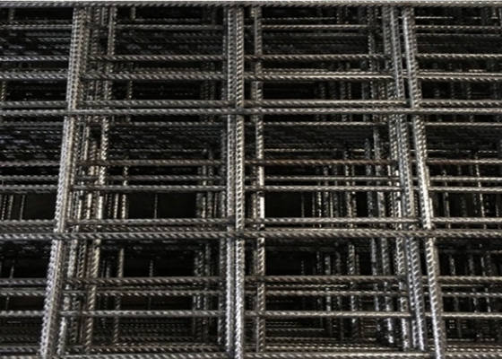 Il filo di acciaio a basso tenore di carbonio Mesh Panels, lunghezza di 2-6m ha saldato il recinto d'acciaio Panels