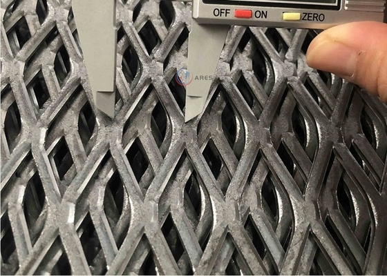 Ha appiattito in espansione d'acciaio/della lamina di metallo metallo in espansione 0.5-8mm Diamond Mesh