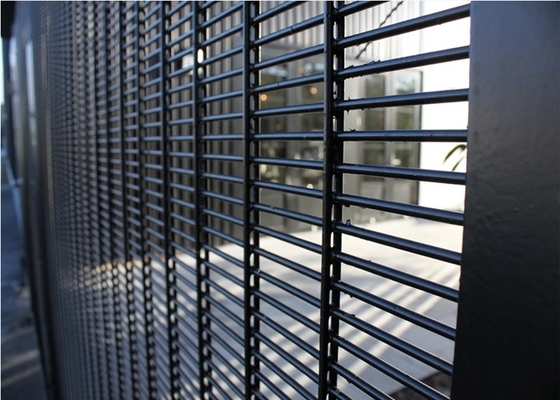 Barriera di sicurezza saldata doppio cavo, recinto d'argento Panels del filo zincato di 1m